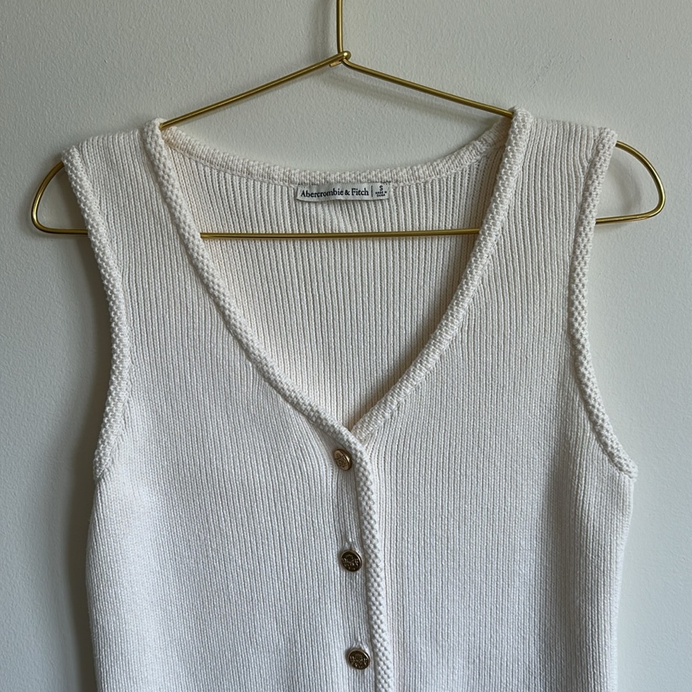 Abercrombie & Fitch White Button-Up Tank Top - Picture 3 of 4